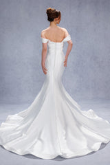 Trumpet-Mermaid Court Train Glitter Wedding Dress CW3334 - COCOMELODY