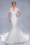 Trumpet-Mermaid Court Train Glitter Wedding Dress CW3334 - COCOMELODY