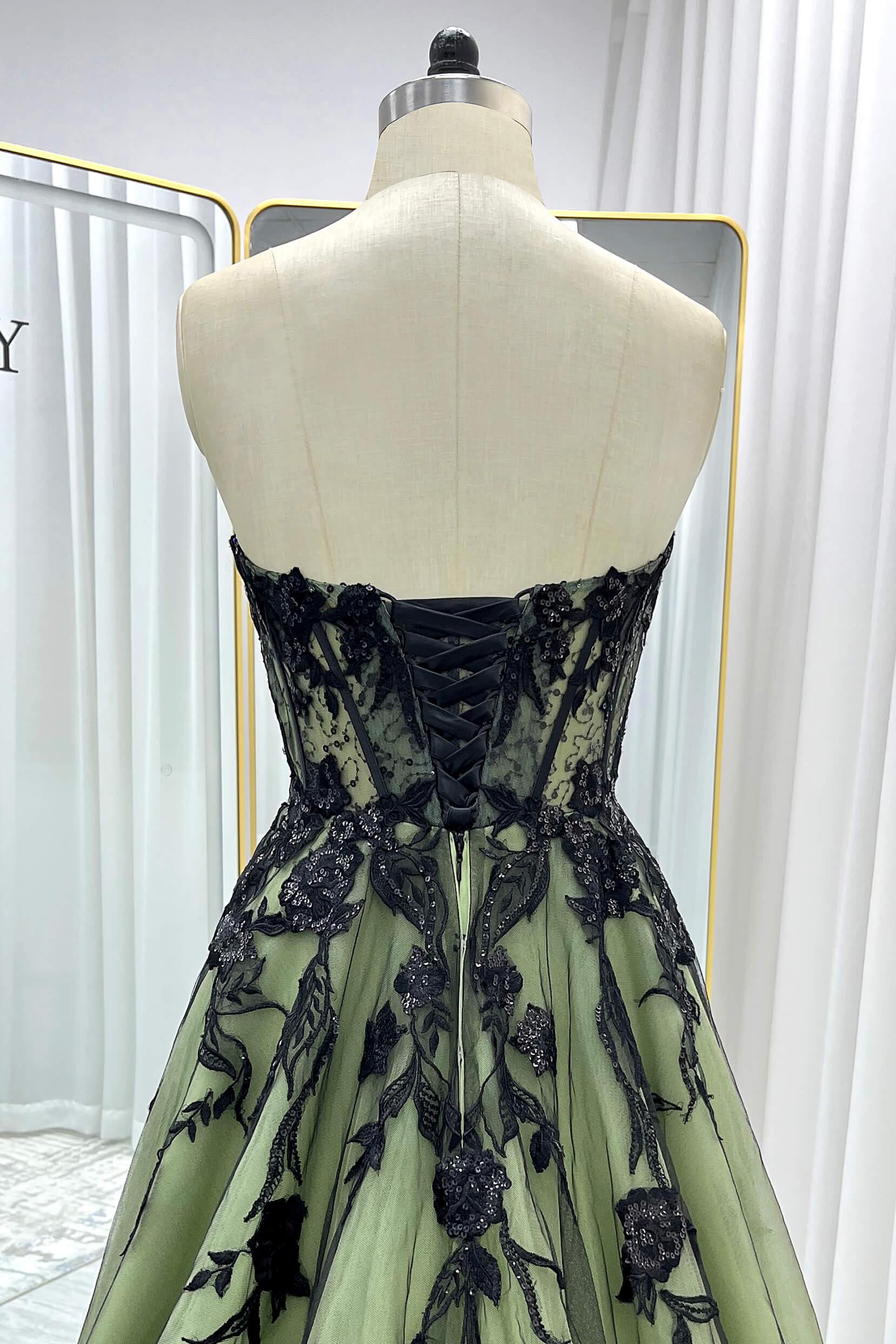 A-Line Court Train Sequined Lace Tulle Wedding Dress CW3352 - COCOMELODY