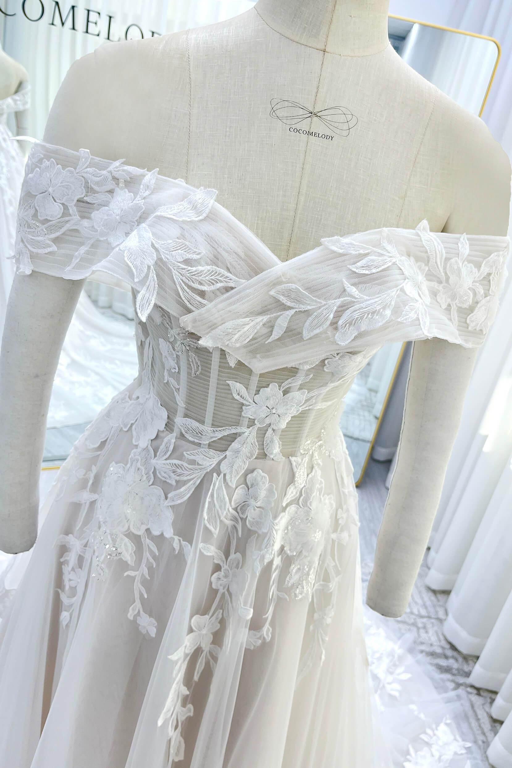 A-Line Court Train Lace Tulle Wedding Dress CW3539CR - COCOMELODY