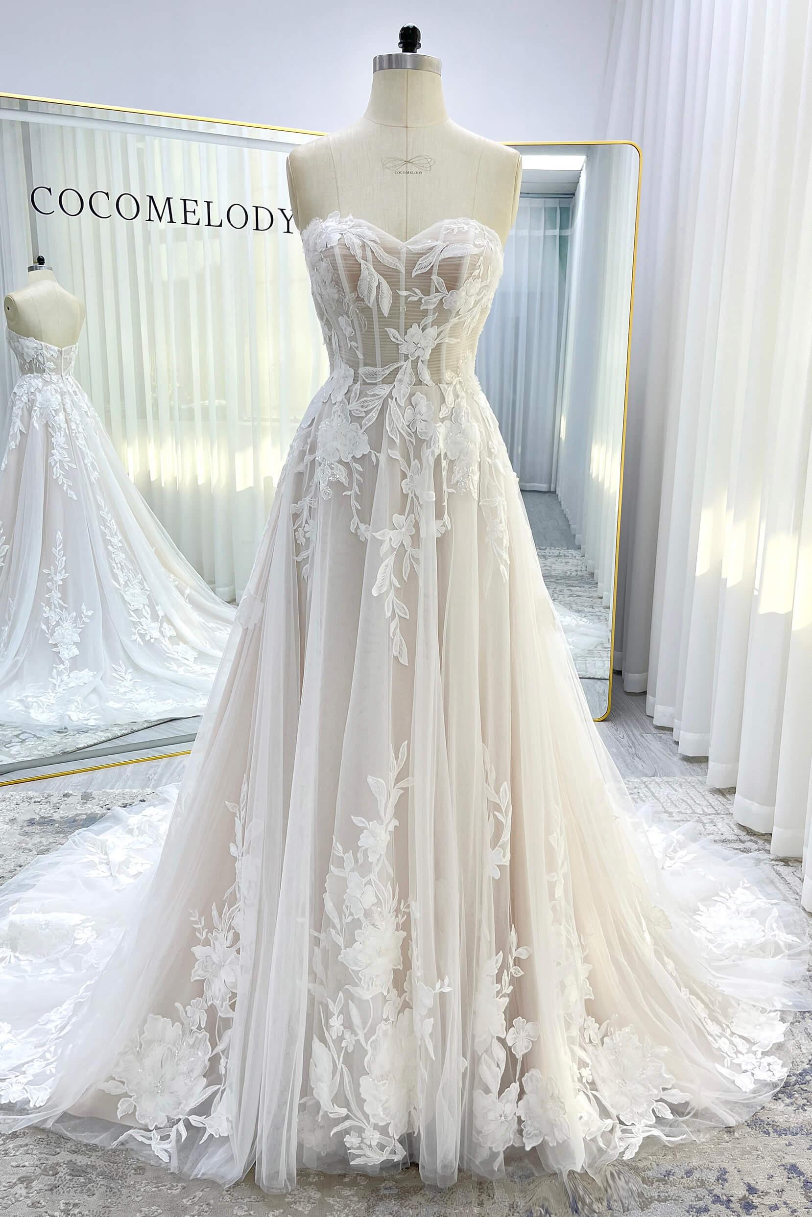 A-Line Court Train Lace Tulle Wedding Dress CW3539 - COCOMELODY