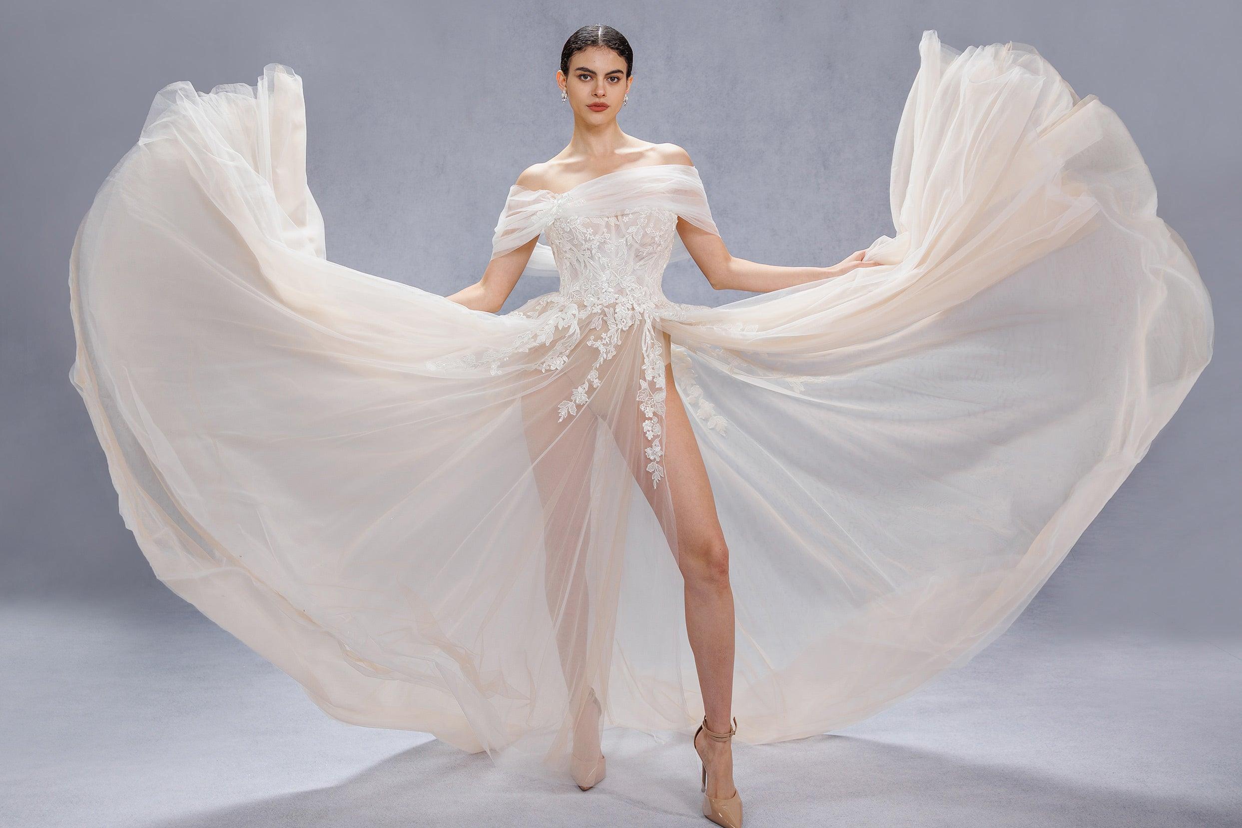 A-Line Court Train Lace Tulle Wedding Dress CW3542 - COCOMELODY