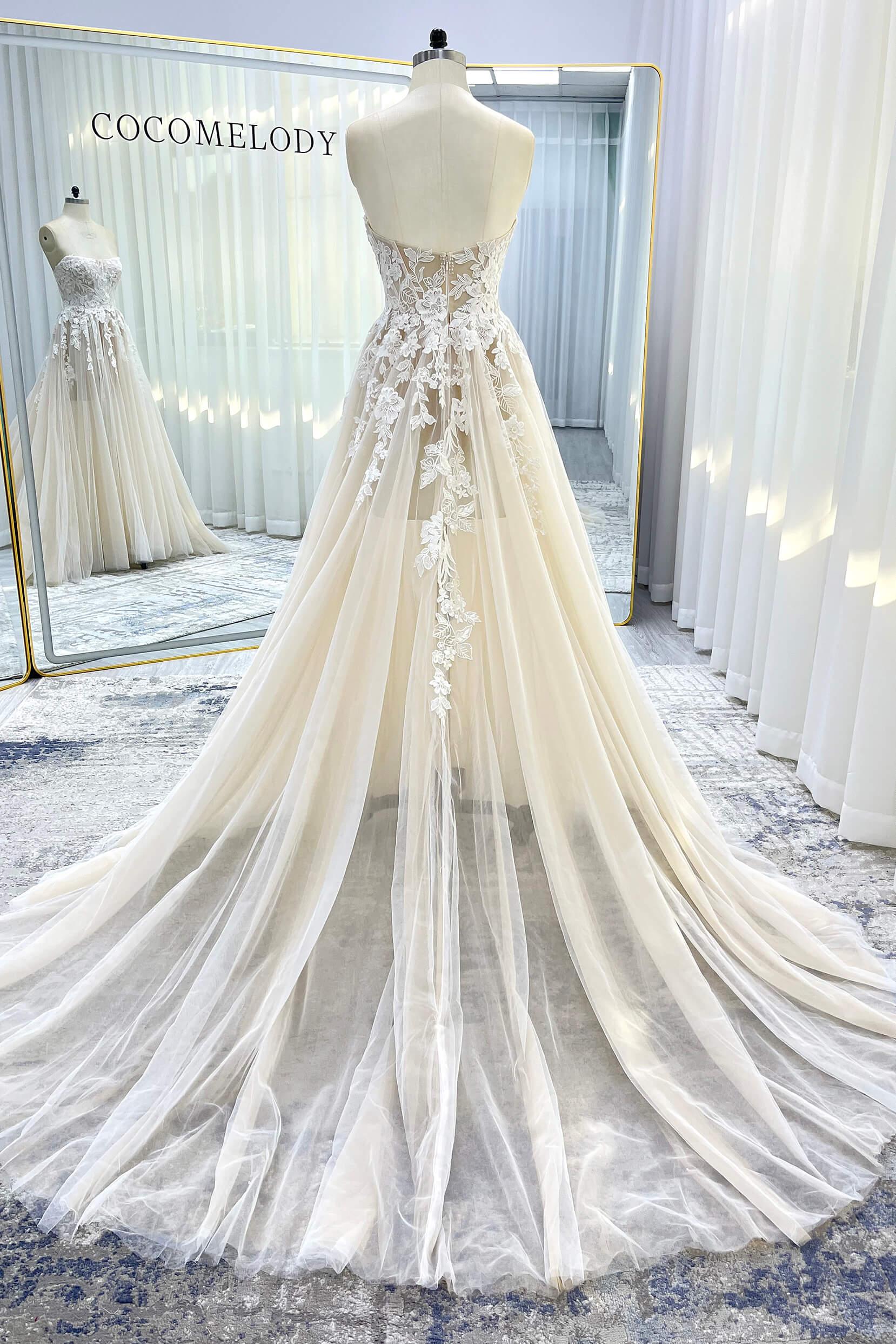 A-Line Court Train Lace Tulle Wedding Dress CW3542 - COCOMELODY