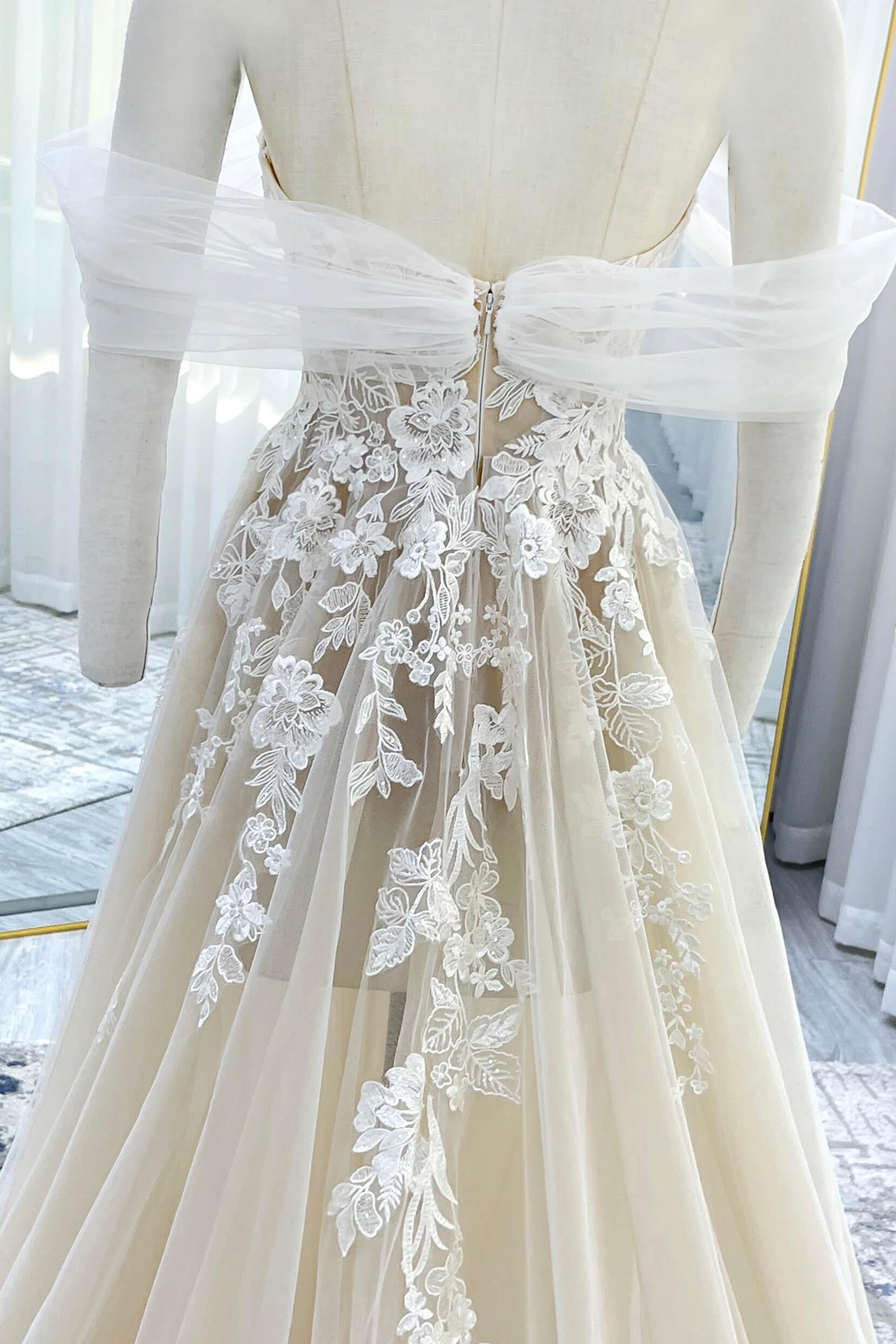 A-Line Court Train Lace Tulle Wedding Dress CW3542 - COCOMELODY