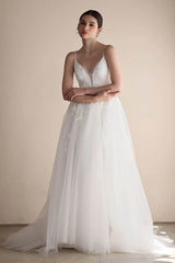 A-Line Sweep-Brush Train Lace Tulle Wedding Dress CW3547 - COCOMELODY