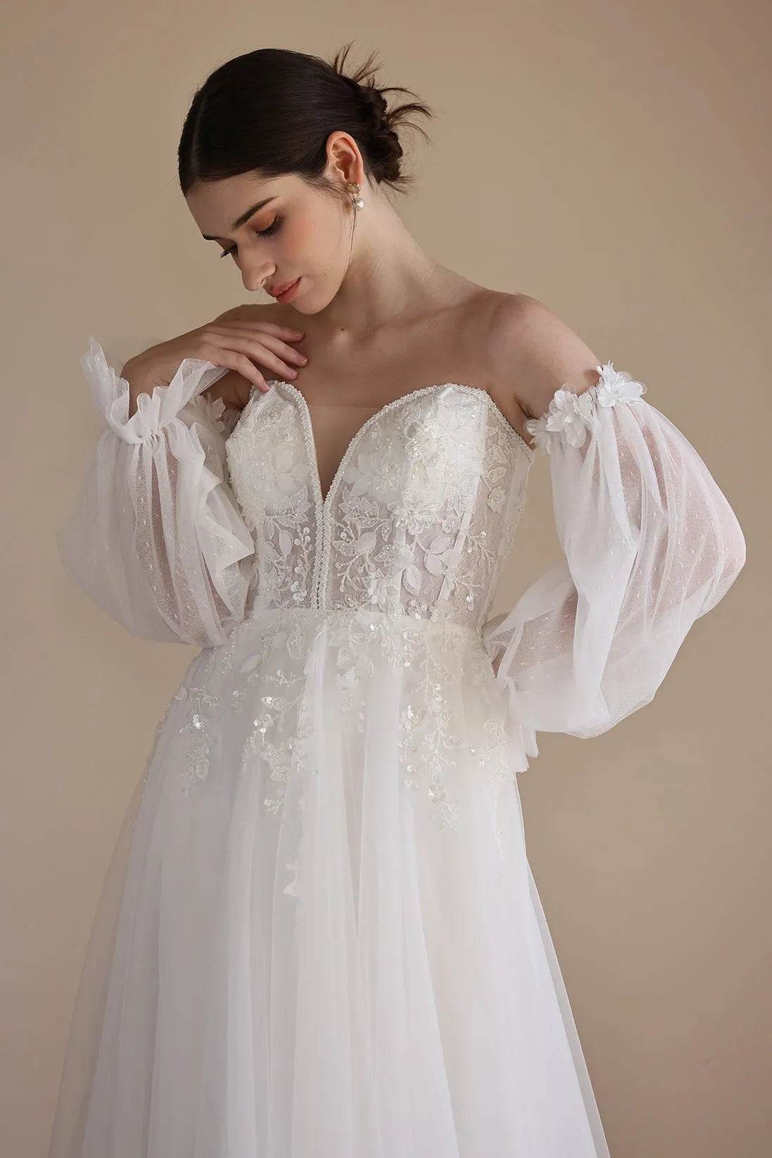 A-Line Sweep-Brush Train Lace Tulle Wedding Dress CW3548 - COCOMELODY