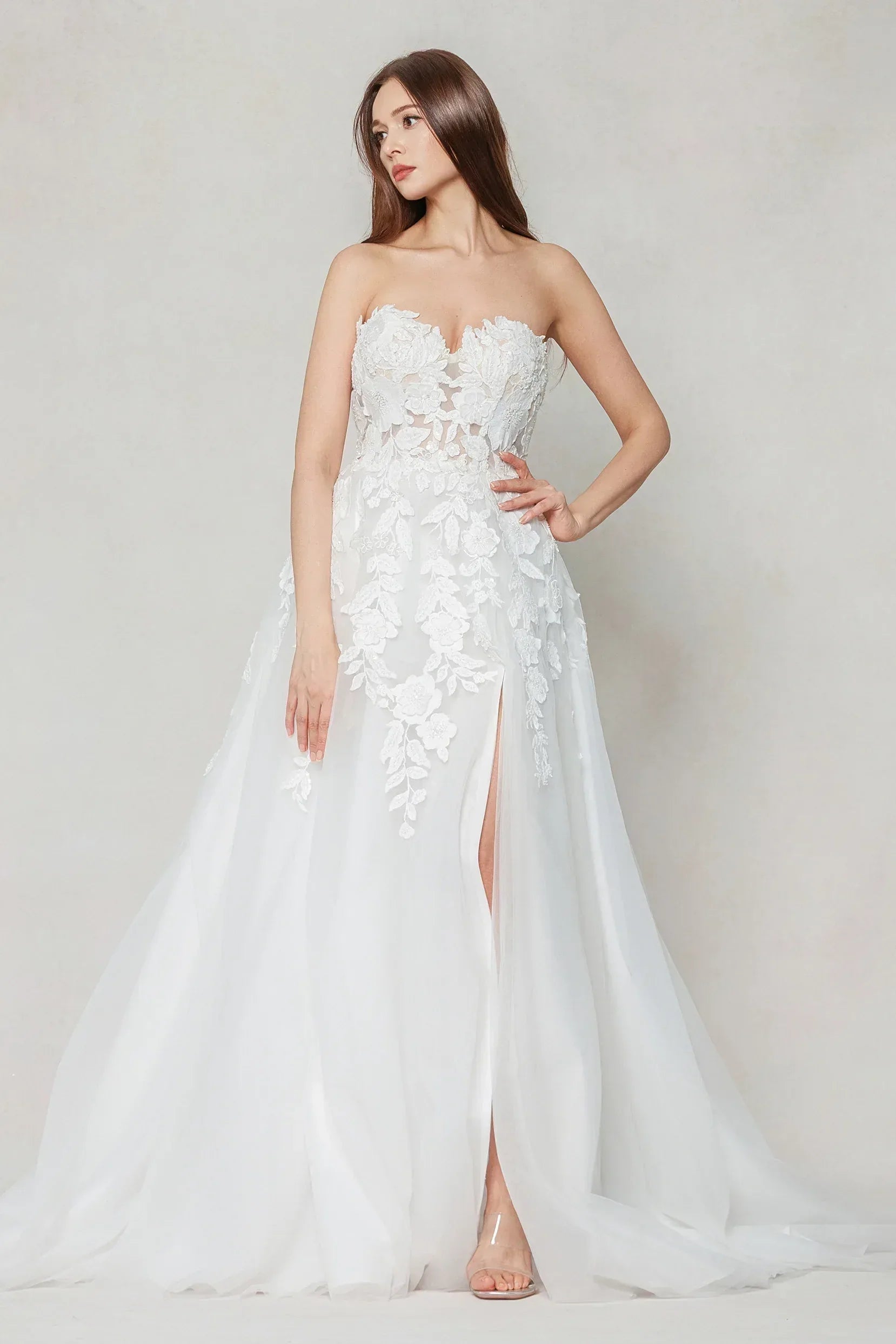 A-Line Sweep-Brush Train Tulle Wedding Dress CW3590 - COCOMELODY