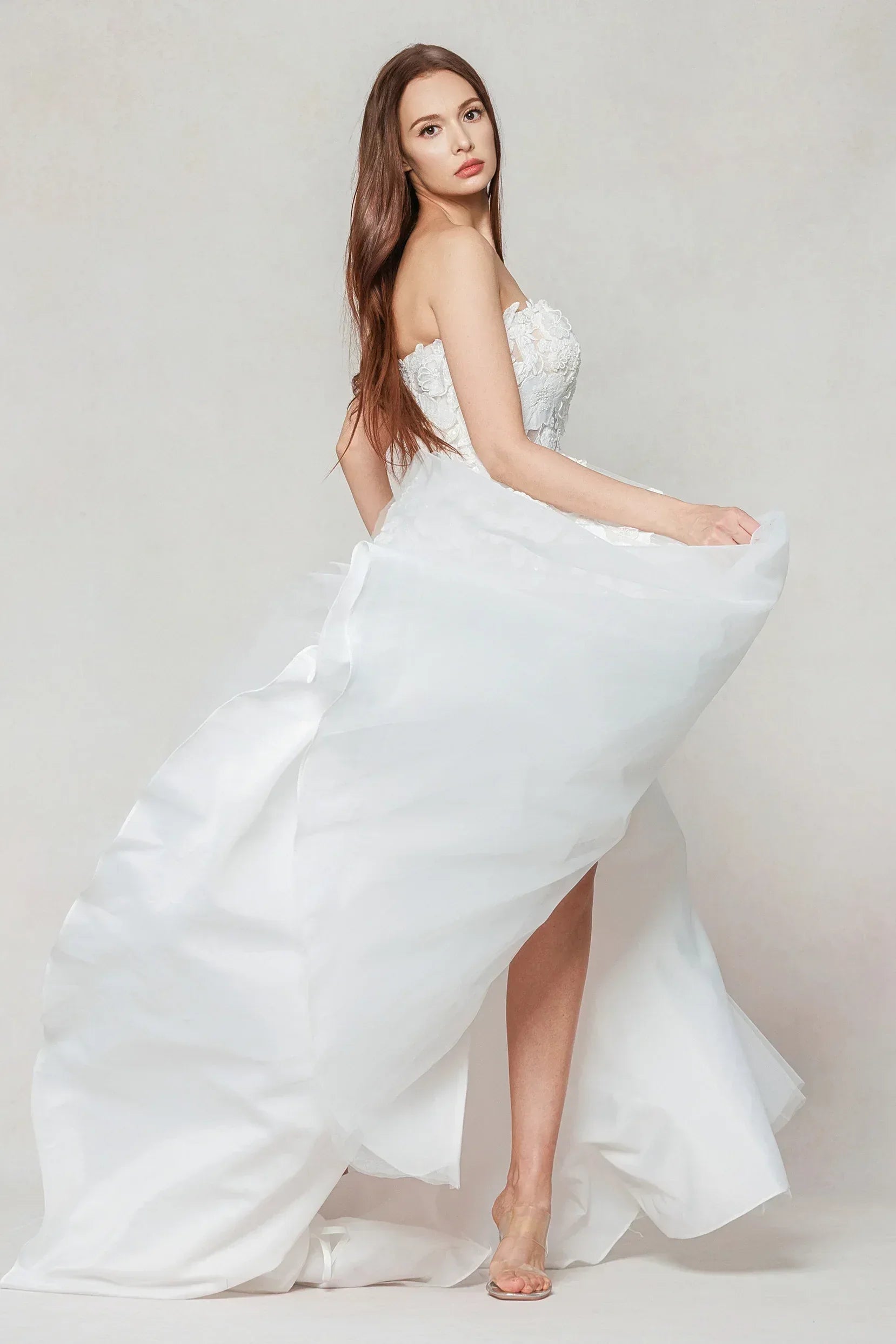 A-Line Sweep-Brush Train Tulle Wedding Dress CW3590 - COCOMELODY
