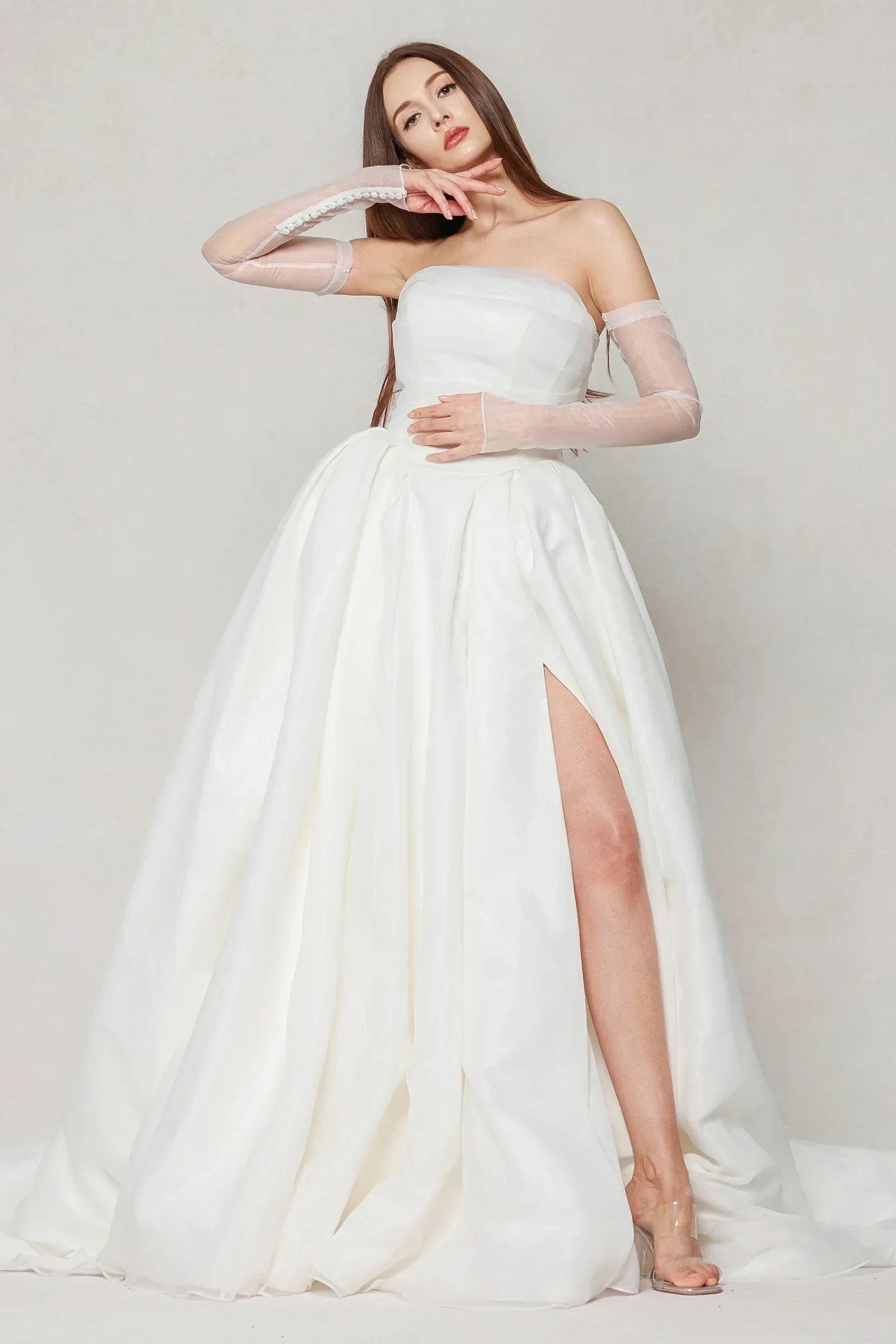 Ball Gown Chapel Train Organza Wedding Dress CW3591 - COCOMELODY