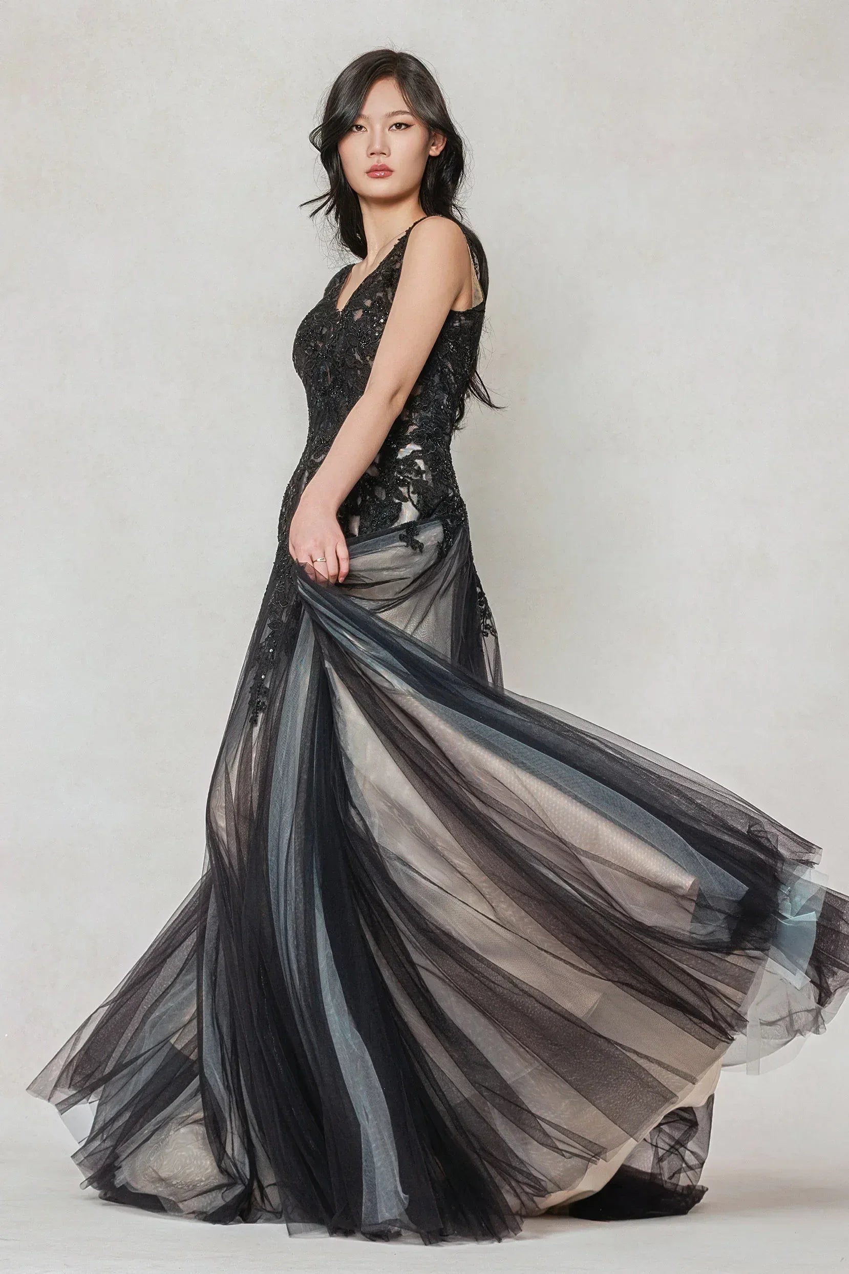 A-Line Sweep-Brush Train Tulle Wedding Dress CW3608 - COCOMELODY