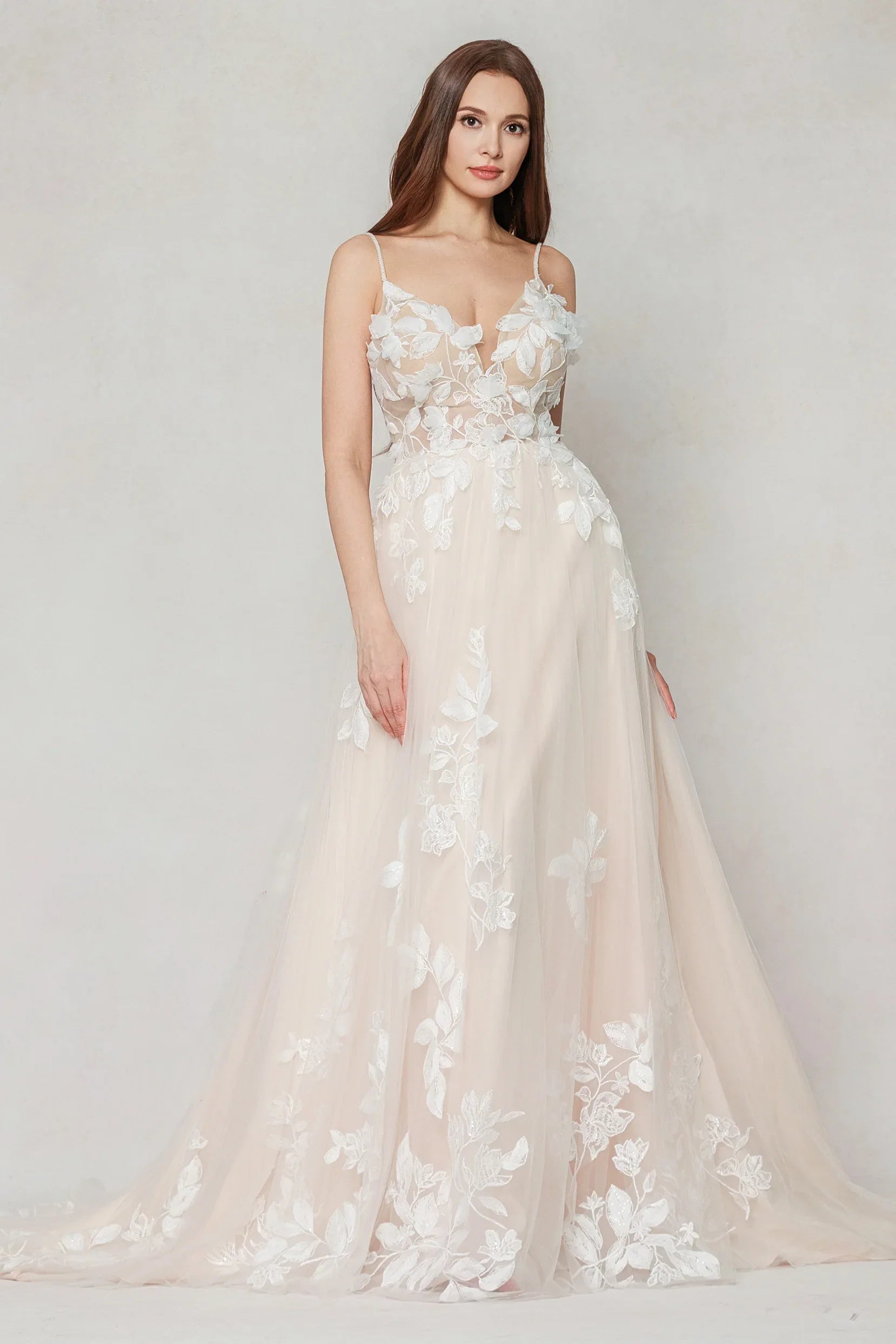 A-Line Sweep-Brush Train Tulle Wedding Dress CW3627 - COCOMELODY