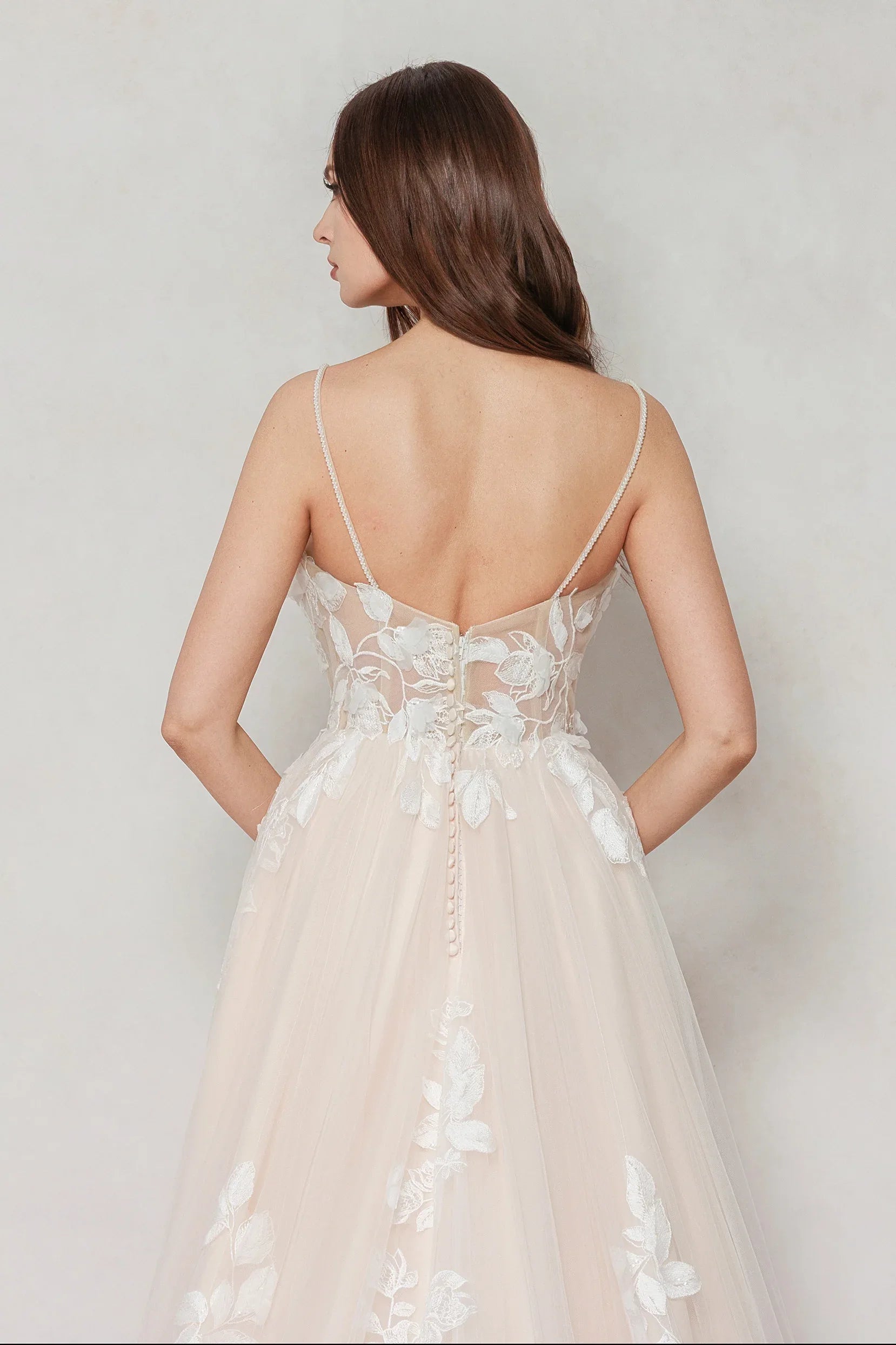 A-Line Sweep-Brush Train Tulle Wedding Dress CW3627 - COCOMELODY