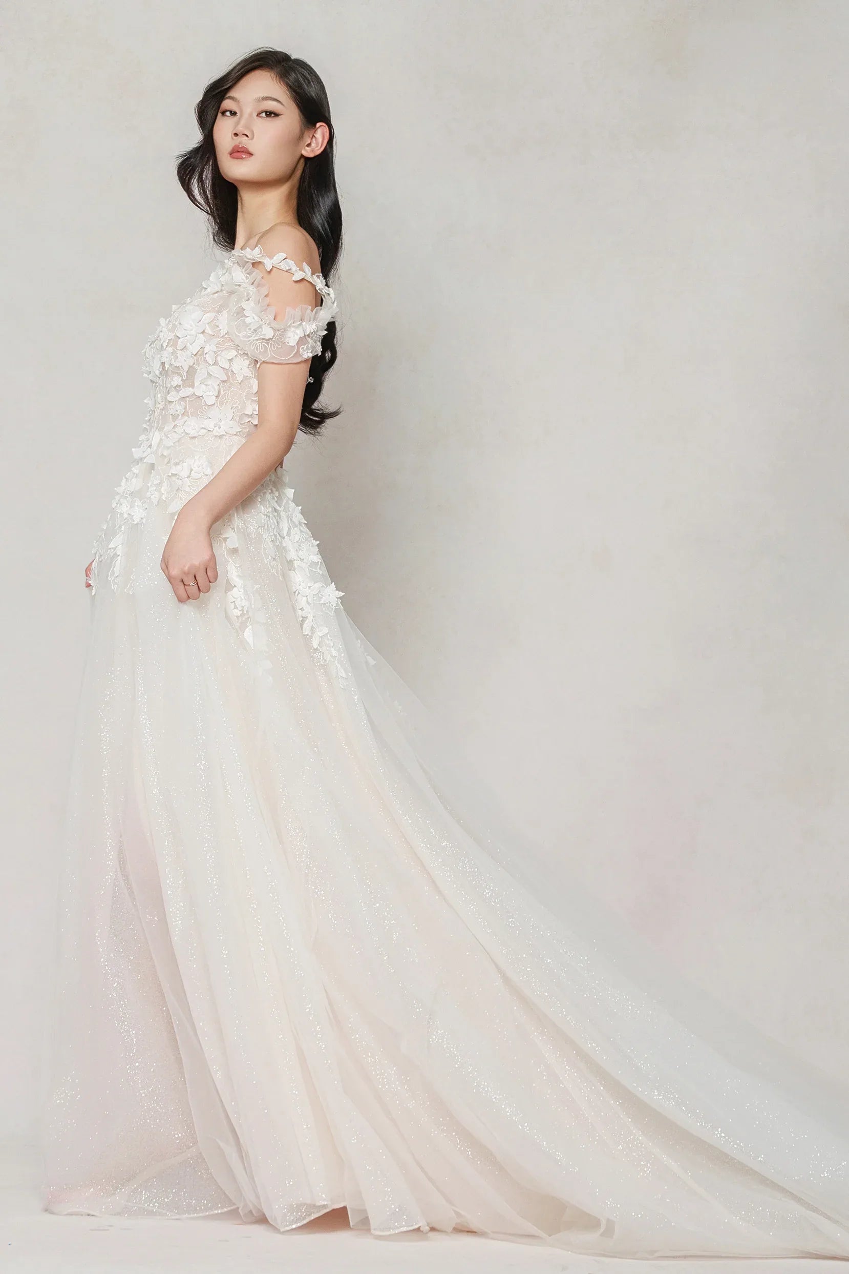 A-Line Sweep-Brush Train Tulle Wedding Dress CW3630 - COCOMELODY