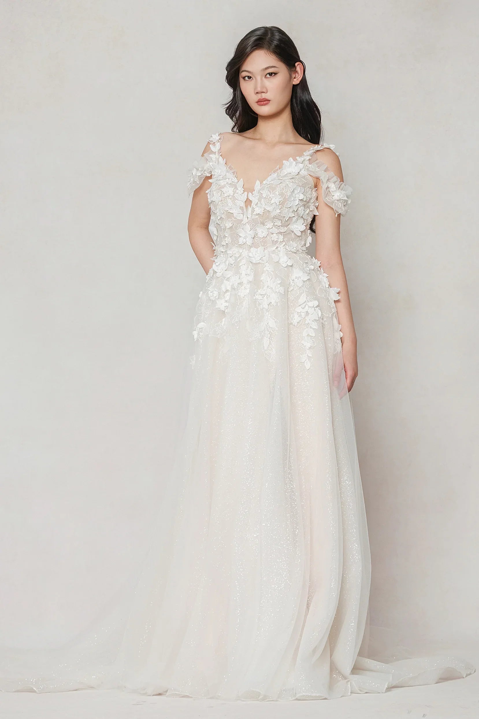 A-Line Sweep-Brush Train Tulle Wedding Dress CW3630 - COCOMELODY