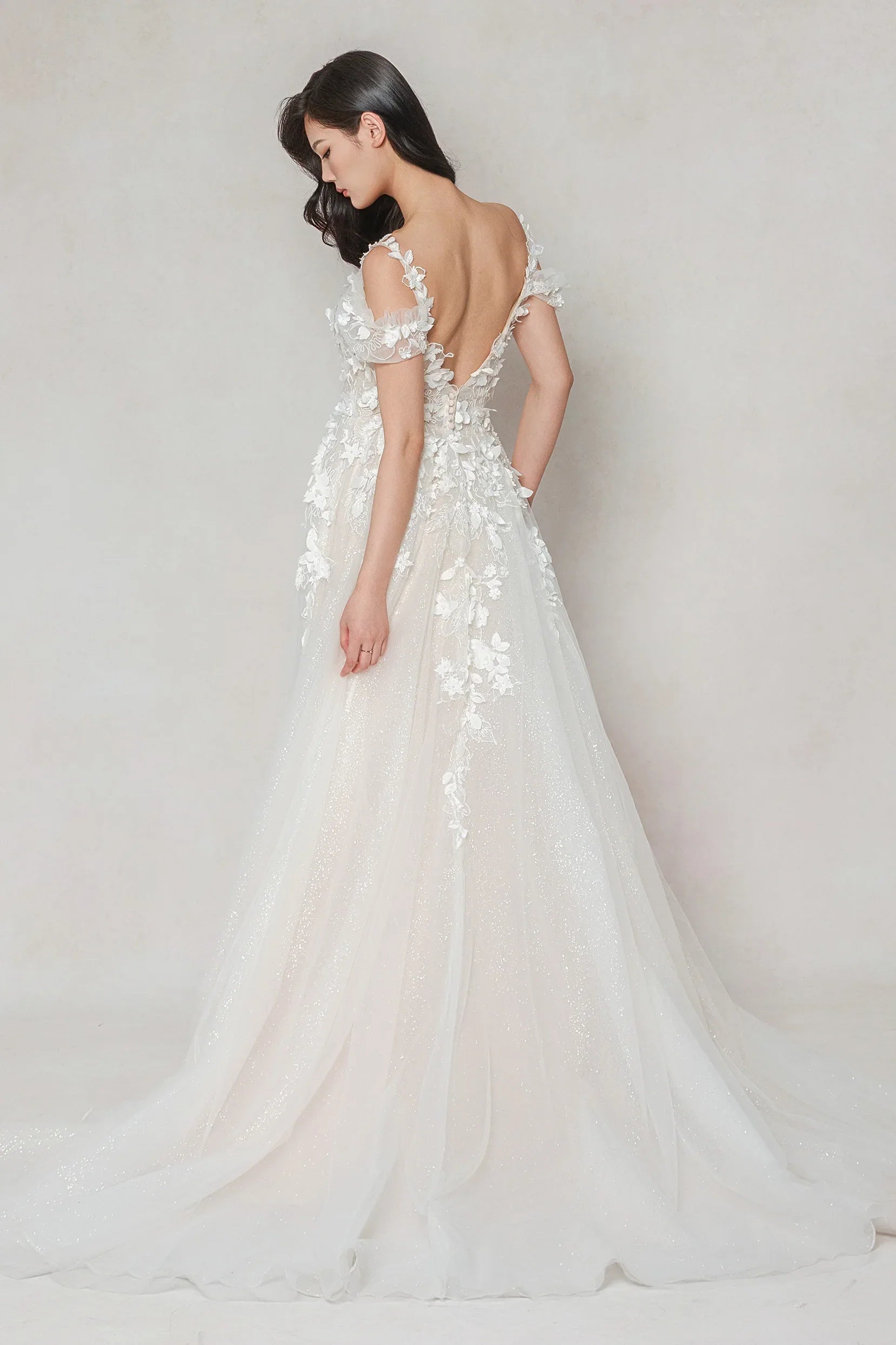 A-Line Sweep-Brush Train Tulle Wedding Dress CW3630 - COCOMELODY
