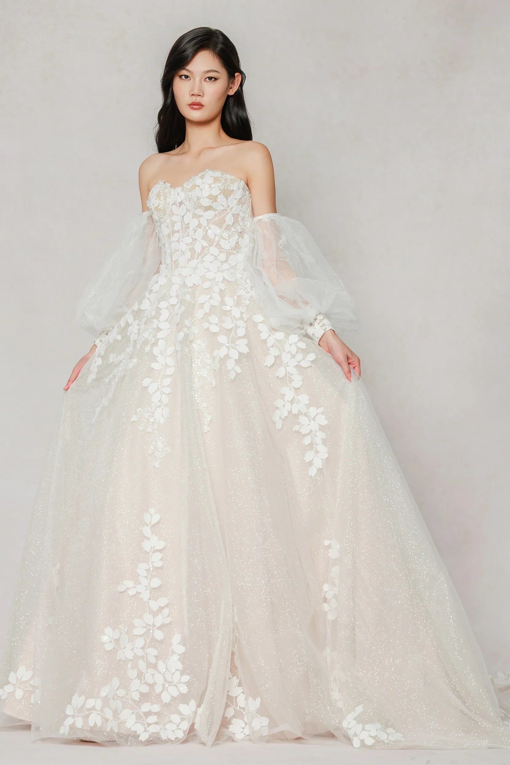 A-Line Sweep-Brush Train Tulle Wedding Dress CW3631 - COCOMELODY