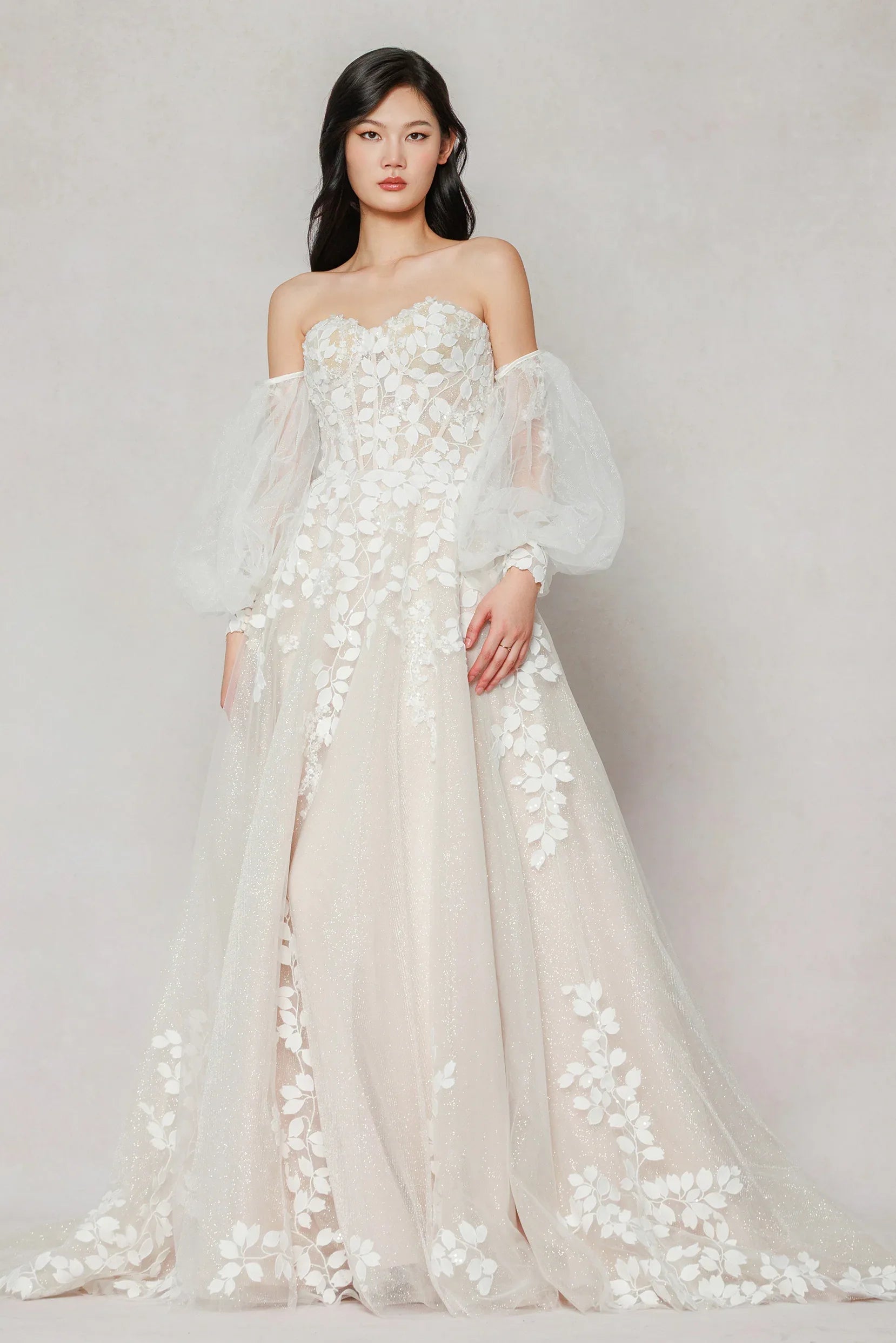 A-Line Sweep-Brush Train Tulle Wedding Dress CW3631 - COCOMELODY