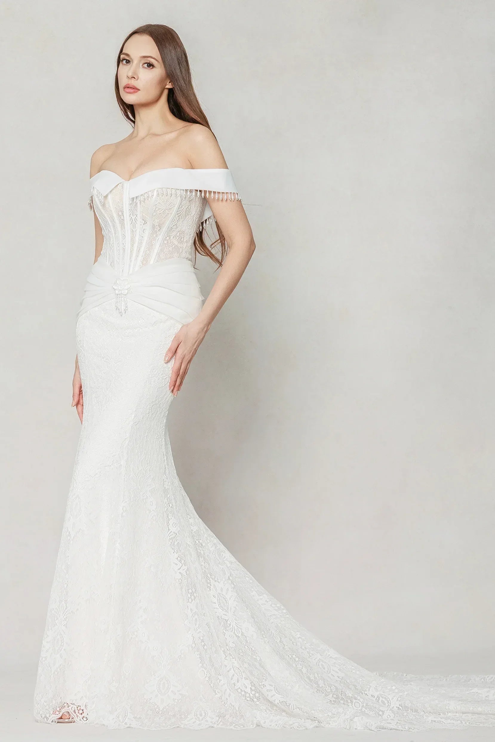 Trumpet-Mermaid Court Train Lace Wedding Dress CW3637 - COCOMELODY