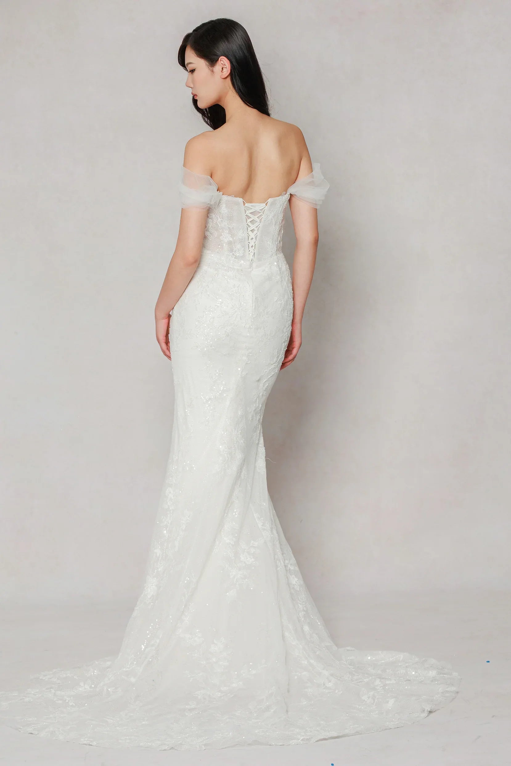 Trumpet-Mermaid Court Train Tulle Wedding Dress CW3642 - COCOMELODY