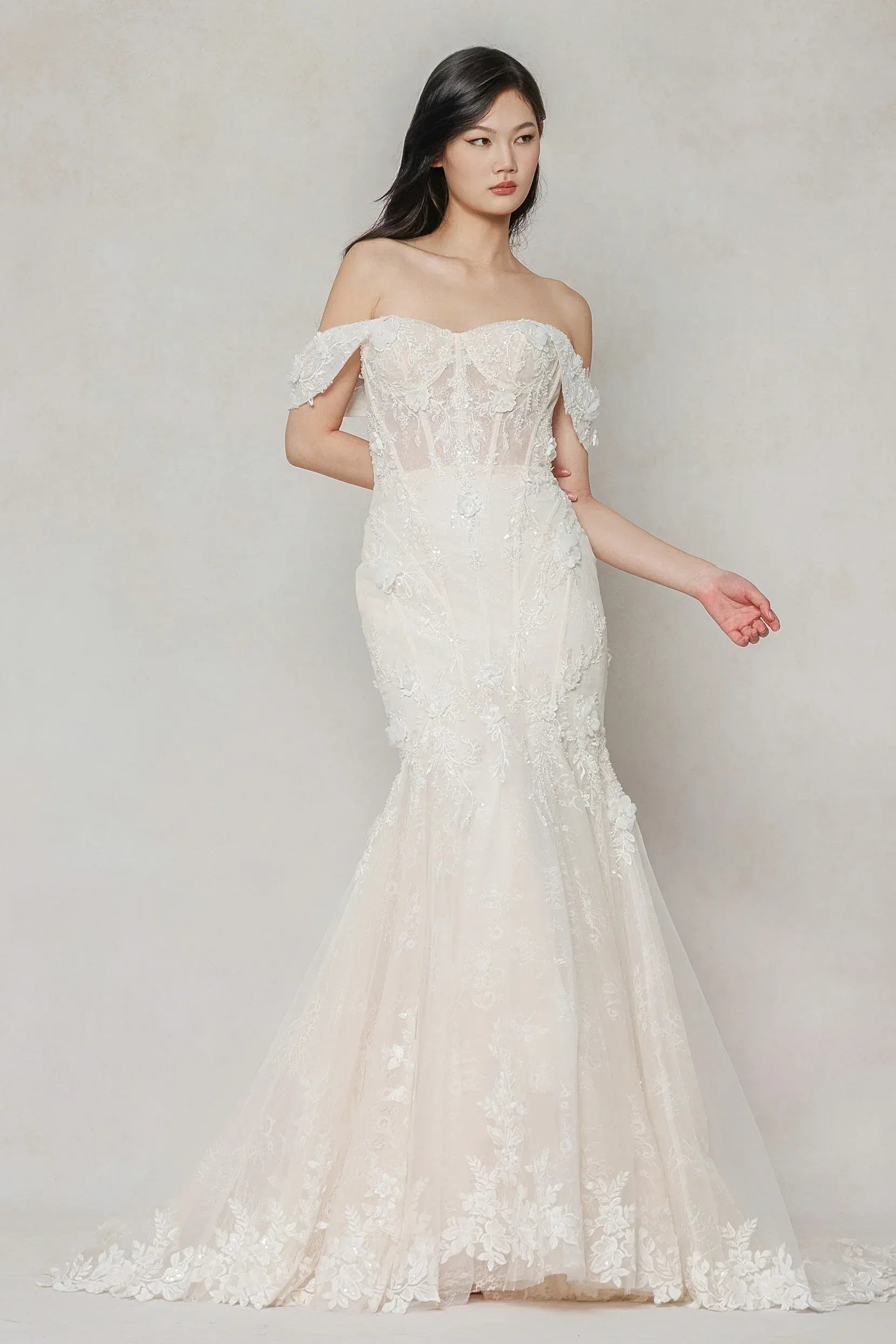Trumpet-Mermaid Court Train Tulle Wedding Dress CW3648 - COCOMELODY