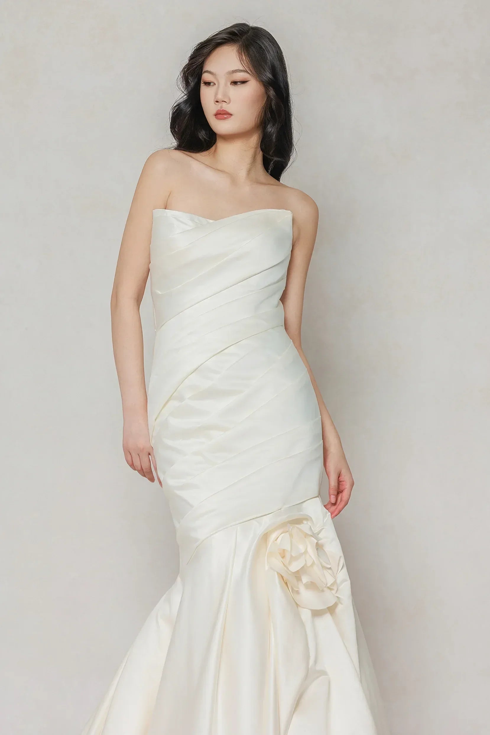 Trumpet-Mermaid Court Train Satin Wedding Dress CW3651 - COCOMELODY