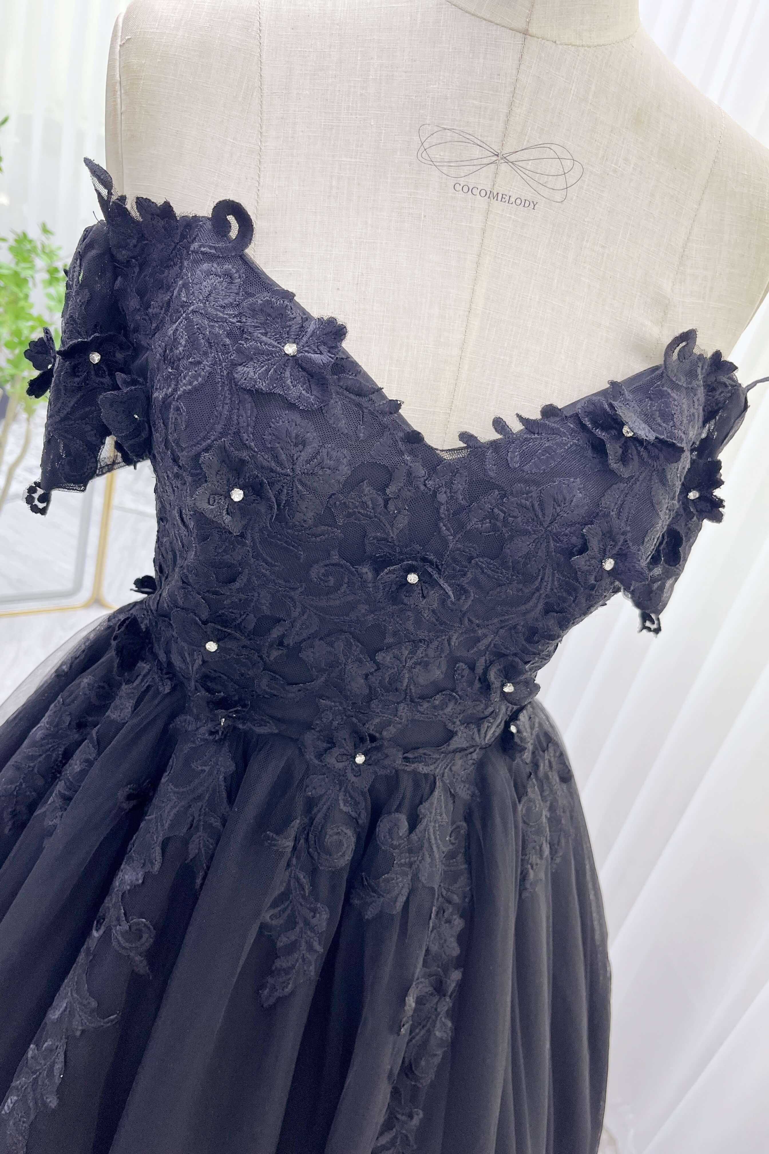 A-Line Sweep-Brush Train Tulle Gothic Wedding Dress LD5830 - COCOMELODY