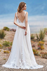 A-Line Sweep-Brush Train Tulle Wedding Dress LD5833 - COCOMELODY