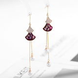 Scalloped pearl shell earrings 638241104102 - COCOMELODY