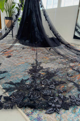 One-tier Lace Edge Tulle Chapel Veils with Appliques CV0338 - COCOMELODY