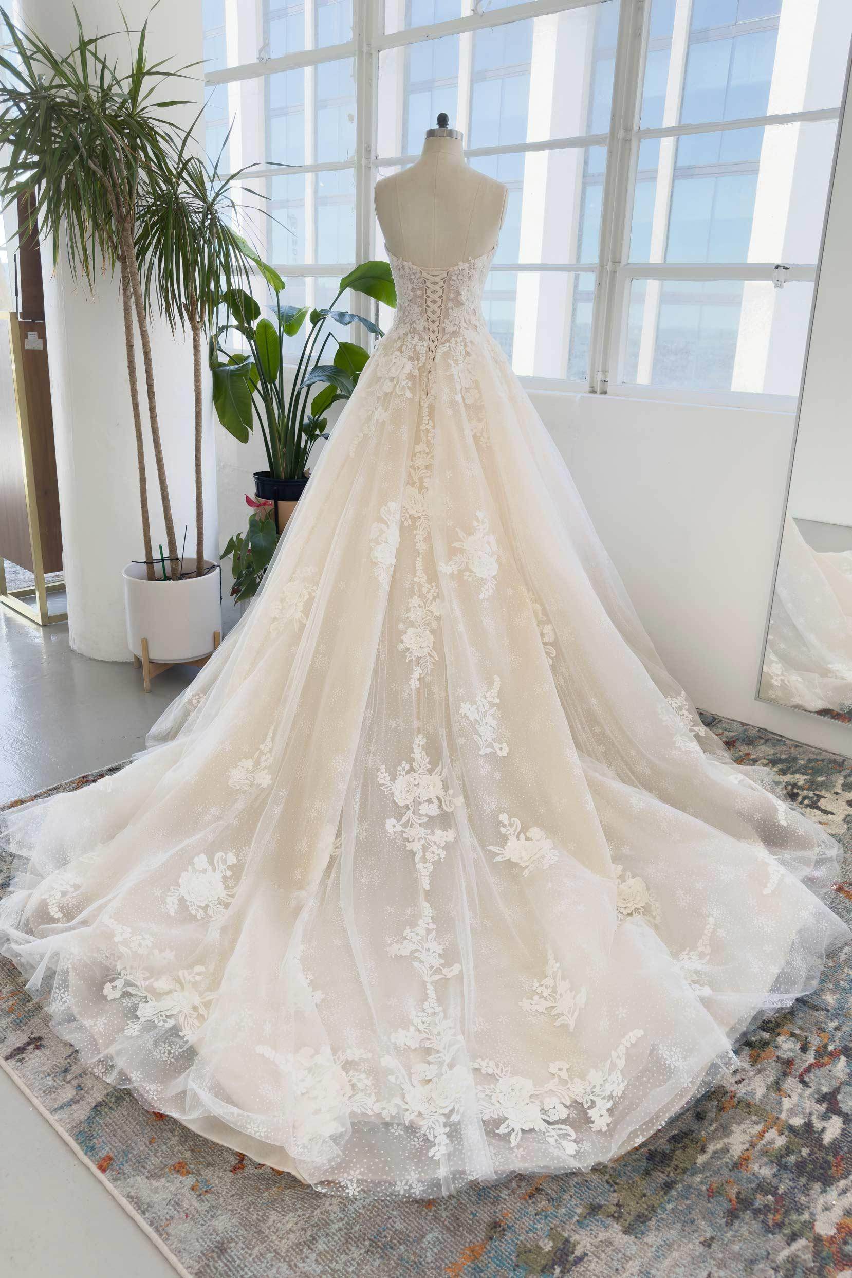 A-Line Chapel Train Sparkle Tulle Wedding Dress CW3004 - COCOMELODY