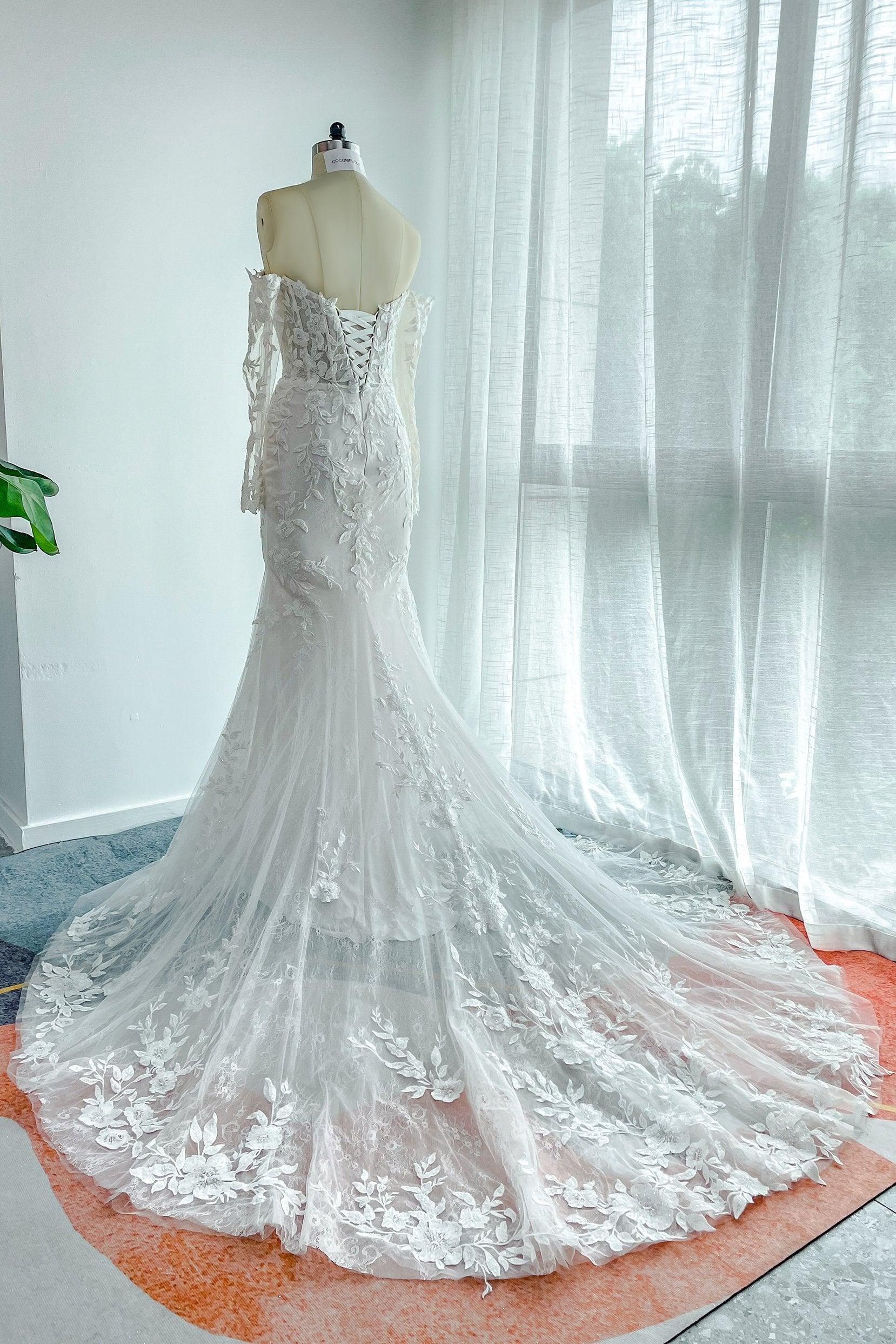 Trumpet-Mermaid Chapel Train Lace Tulle Wedding Dress CW3135CR - COCOMELODY
