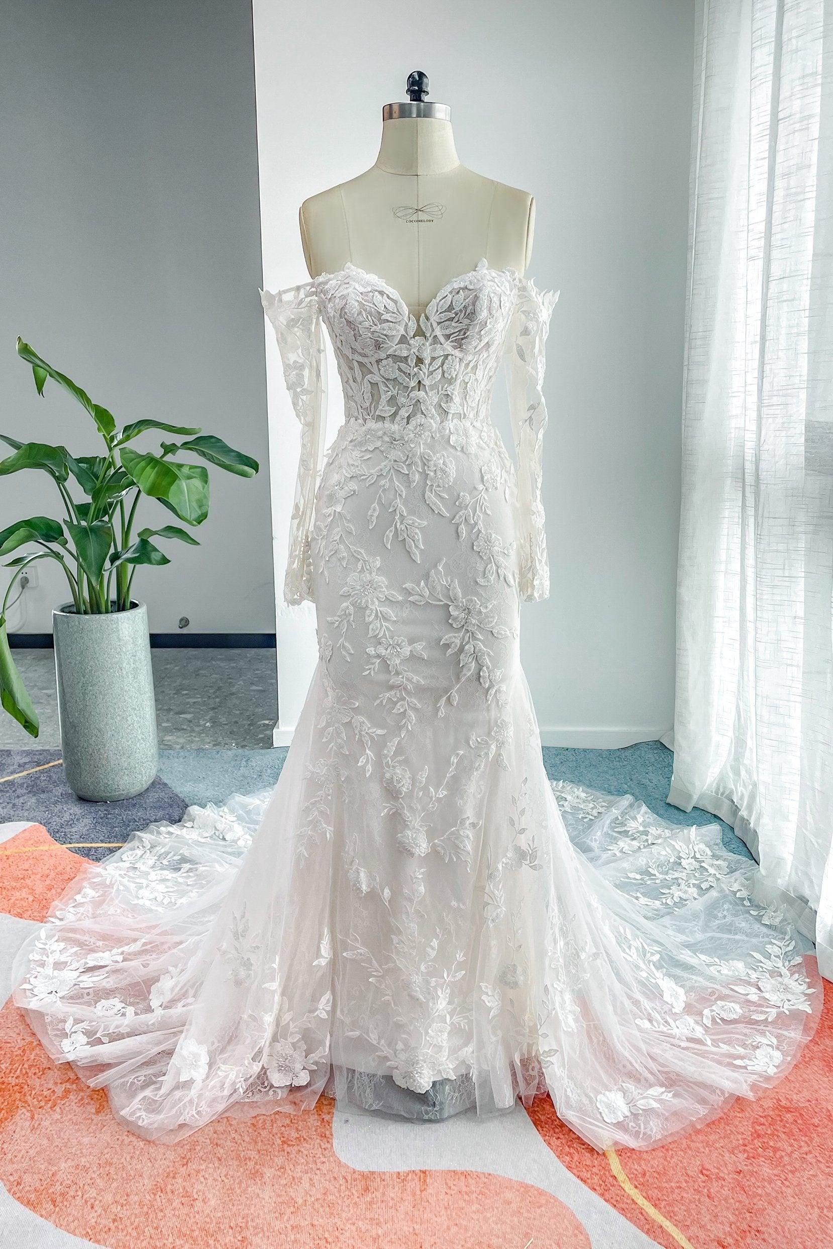 Trumpet-Mermaid Chapel Train Lace Tulle Wedding Dress CW3135CR - COCOMELODY