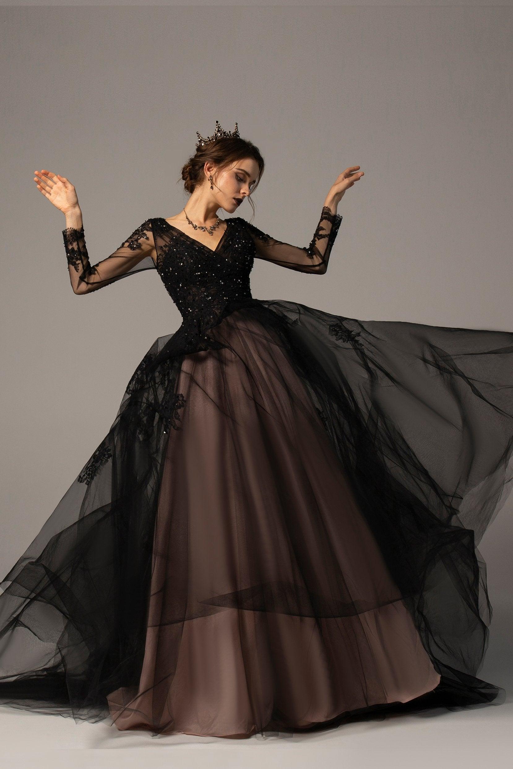 A-Line Court Train Tulle Wedding Dress CW2336 - COCOMELODY