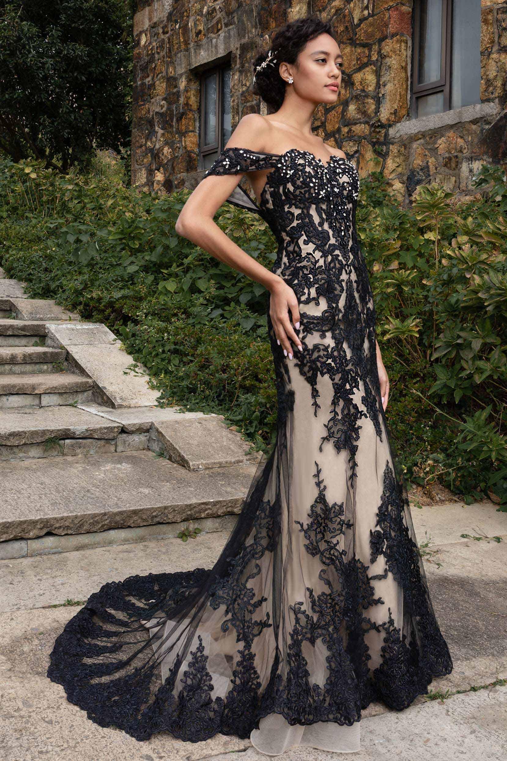 A-Line Court Train Tulle Wedding Dress CW2318 - COCOMELODY